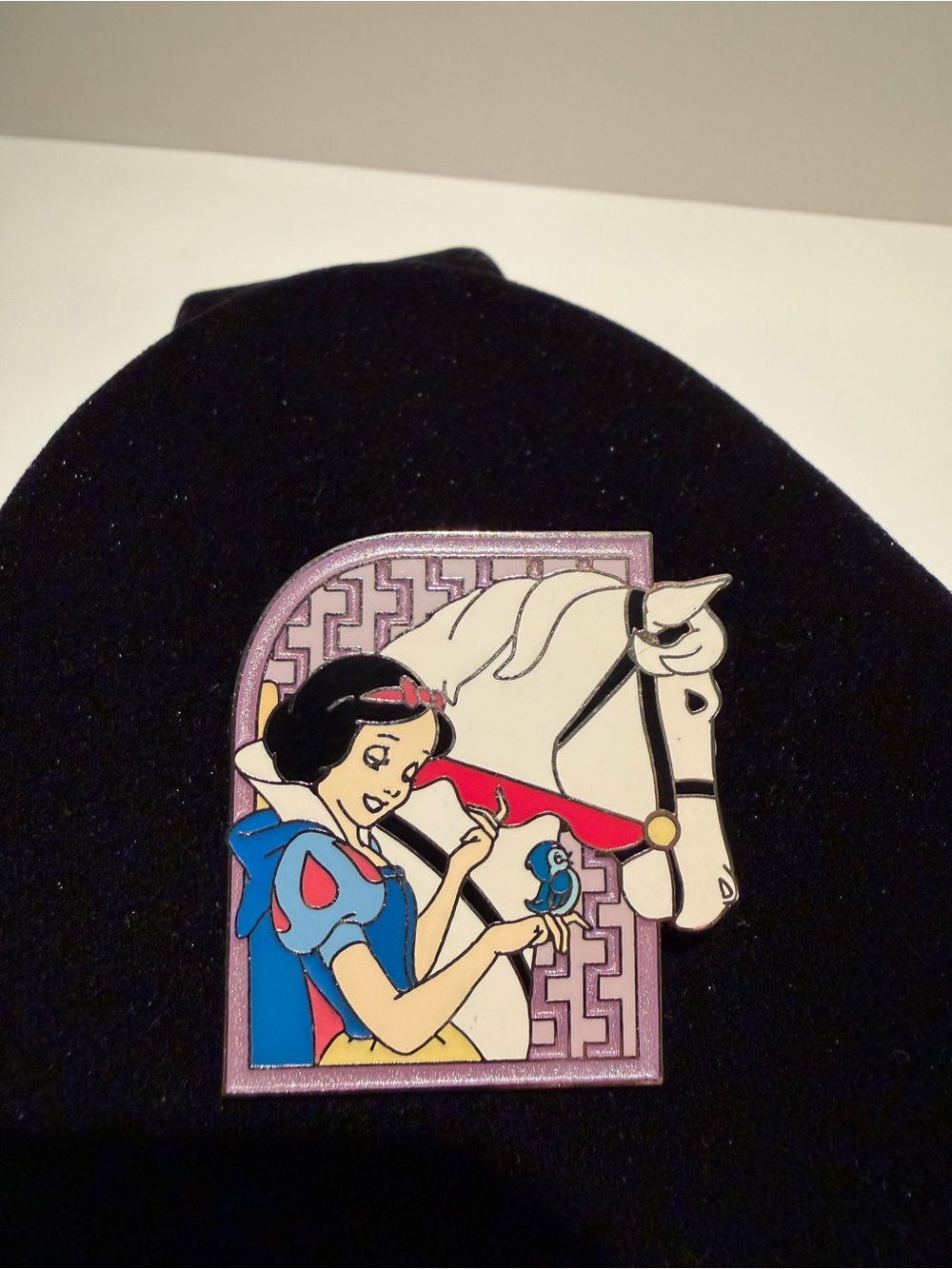 2004 DISNEY Snow White Enamel Pin with Horse and Bird - Blue, Red, White